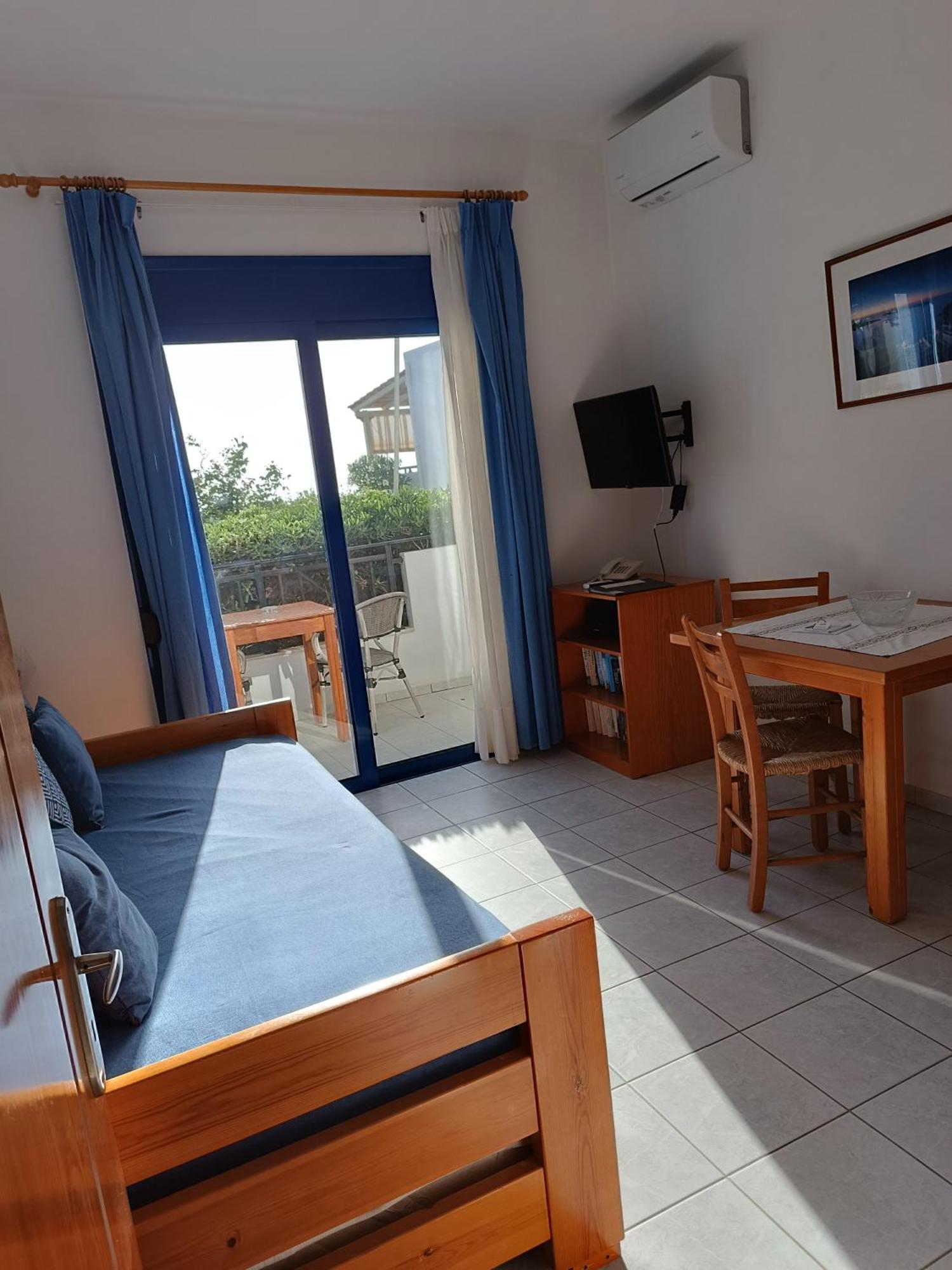 Kalamaki Holidays - Finikas Studios & Apartments Luaran gambar